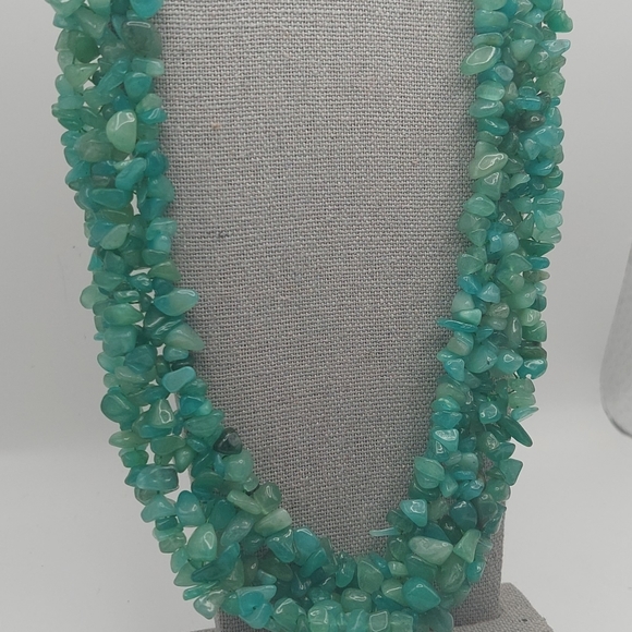 Green/Teal Faux Stone Necklace - Picture 9 of 9